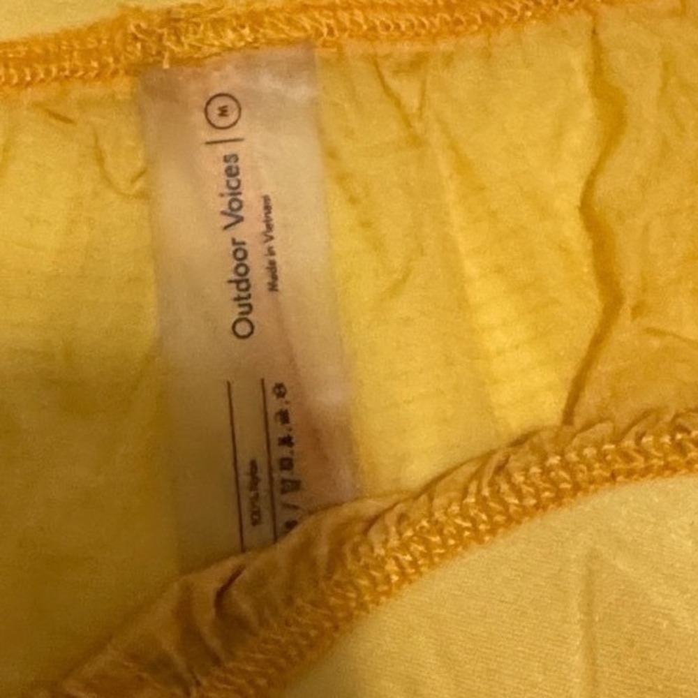 Outdoor Voices Hudson Shorts Marigold Yellow Ripstop Running Athletic Women M - Picture 2 of 2